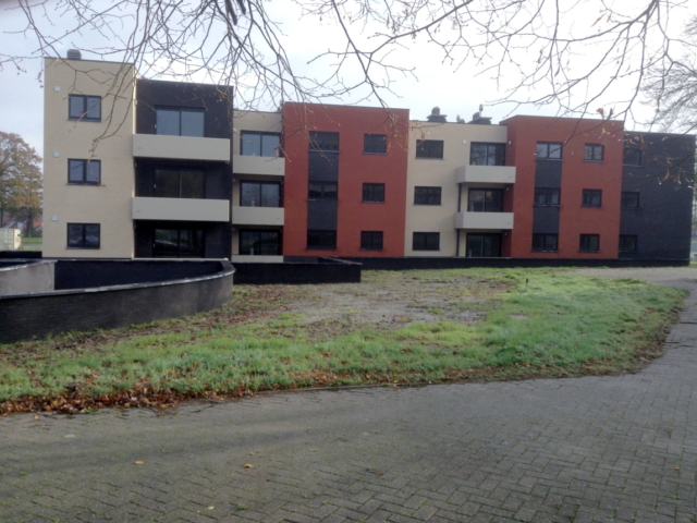 Stokveldepad - straatzicht - appartementenblok - 2017