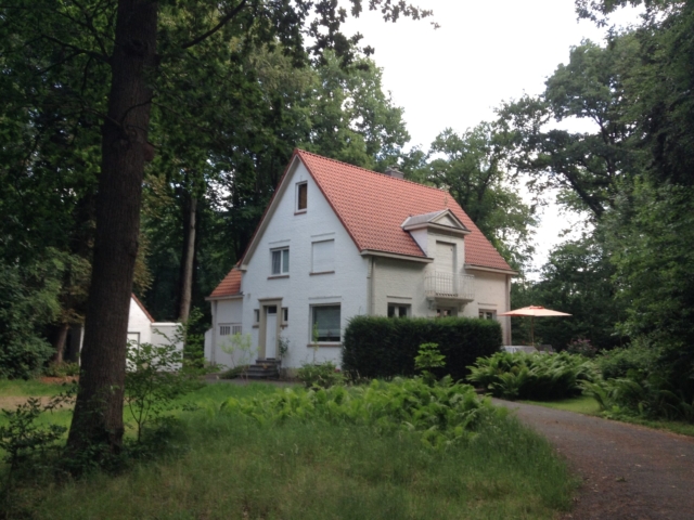 Emile Betuynelaan - straatzicht - huis nr 2