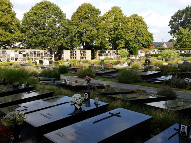 Kerkhof Sint-Michiels - columbarium