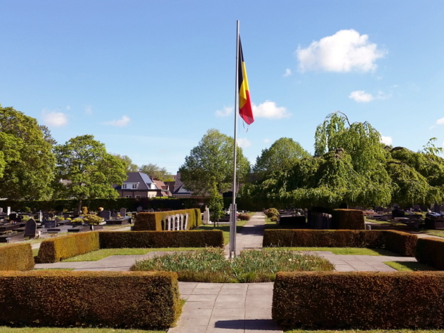 Kerkhof Sint-Michiels - erepark oudstrijders